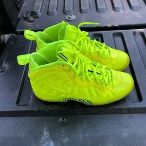 Foamposite volts size 6.5